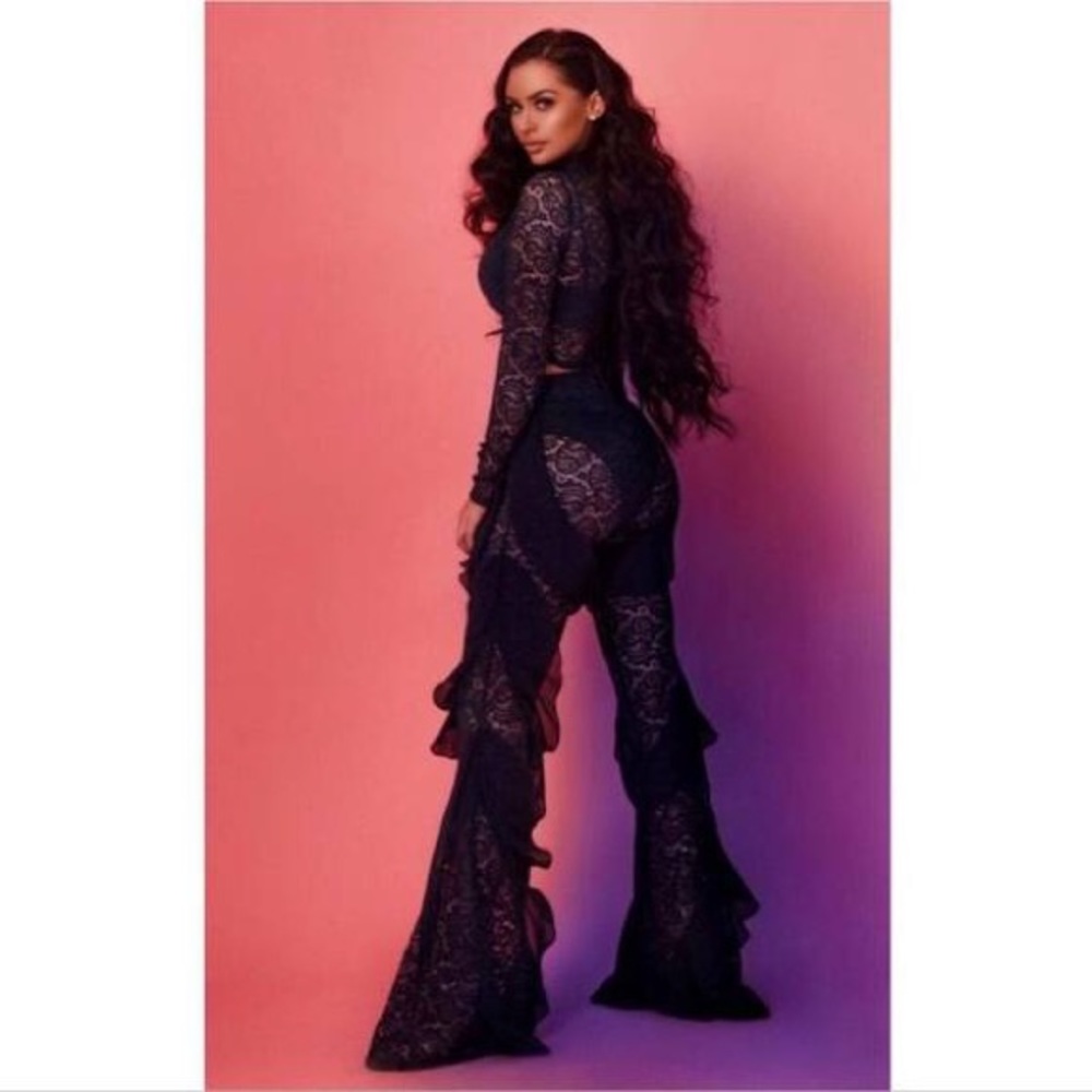 Limited Edition Carli Bybel x Misguided Lace Set